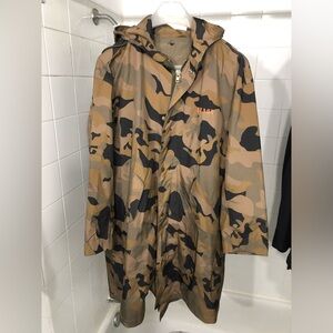 Limited edition Peacebirds camo edgy trenchcoat size m